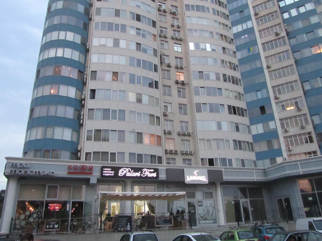 Apartments On Henuezskaya 5 โอเดสซา ภายนอก รูปภาพ
