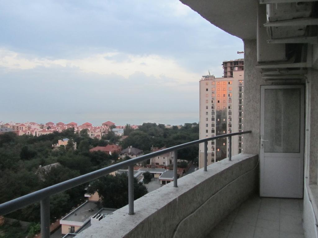 Apartments On Henuezskaya 5 โอเดสซา ภายนอก รูปภาพ
