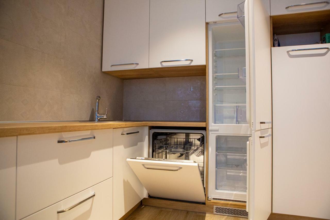 Apartments On Henuezskaya 5 โอเดสซา ภายนอก รูปภาพ