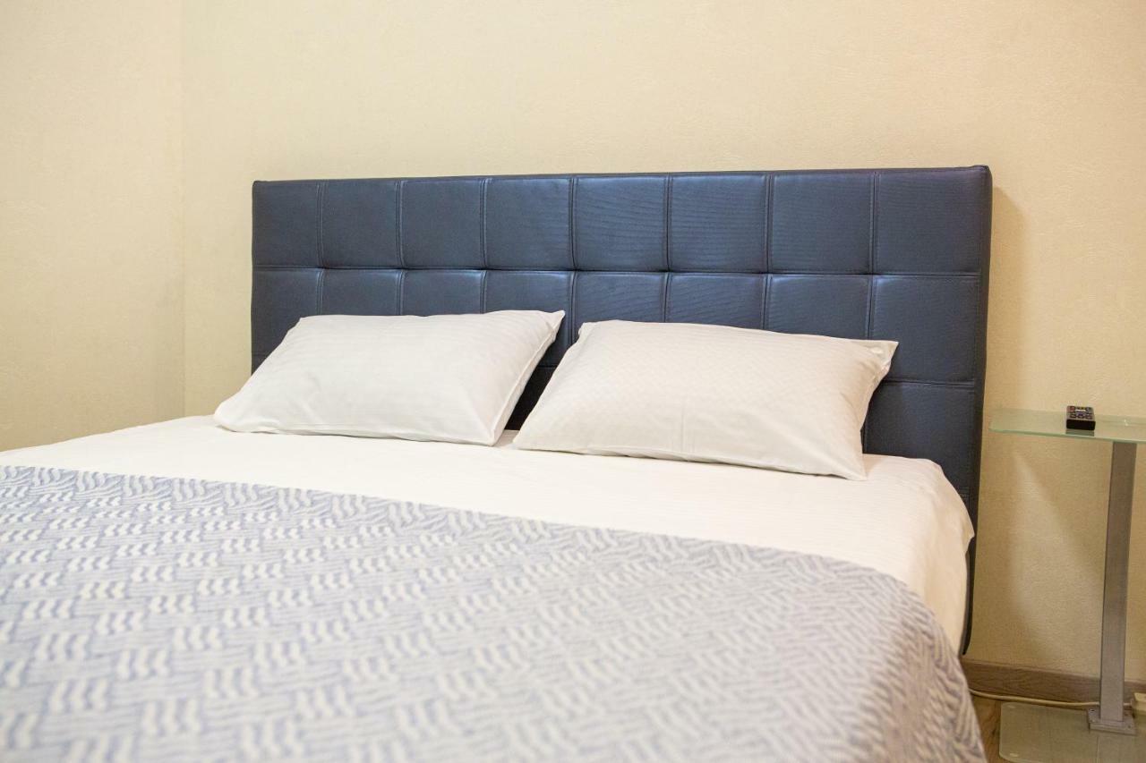 Apartments On Henuezskaya 5 โอเดสซา ภายนอก รูปภาพ