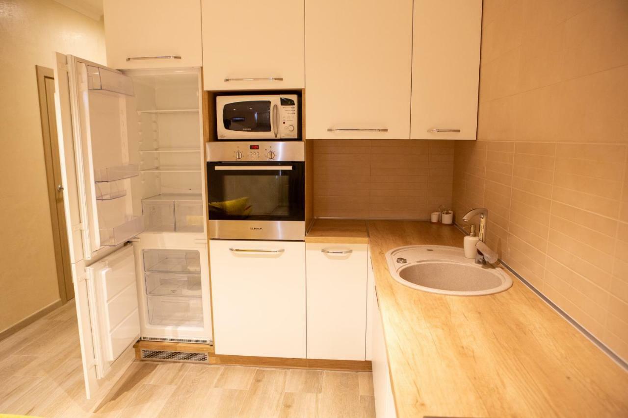 Apartments On Henuezskaya 5 โอเดสซา ภายนอก รูปภาพ