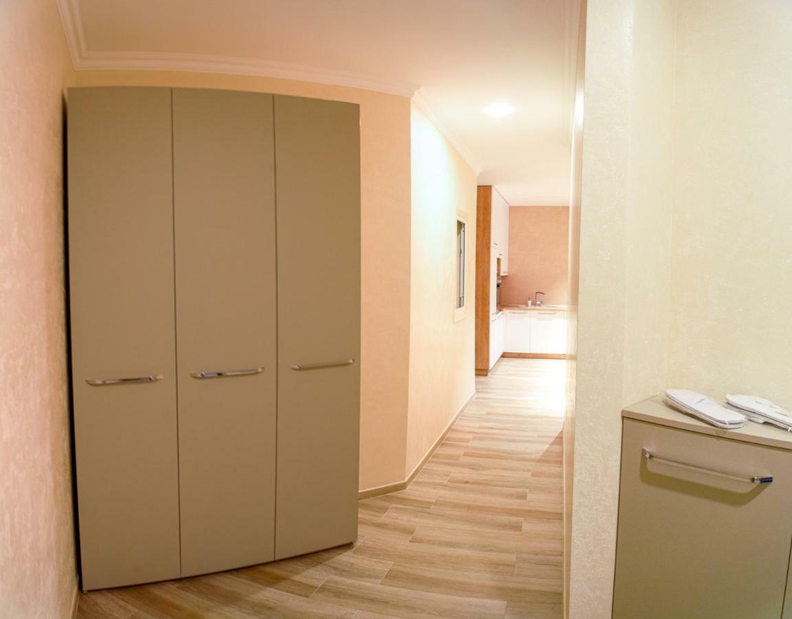 Apartments On Henuezskaya 5 โอเดสซา ภายนอก รูปภาพ