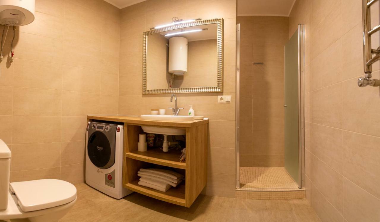 Apartments On Henuezskaya 5 โอเดสซา ภายนอก รูปภาพ